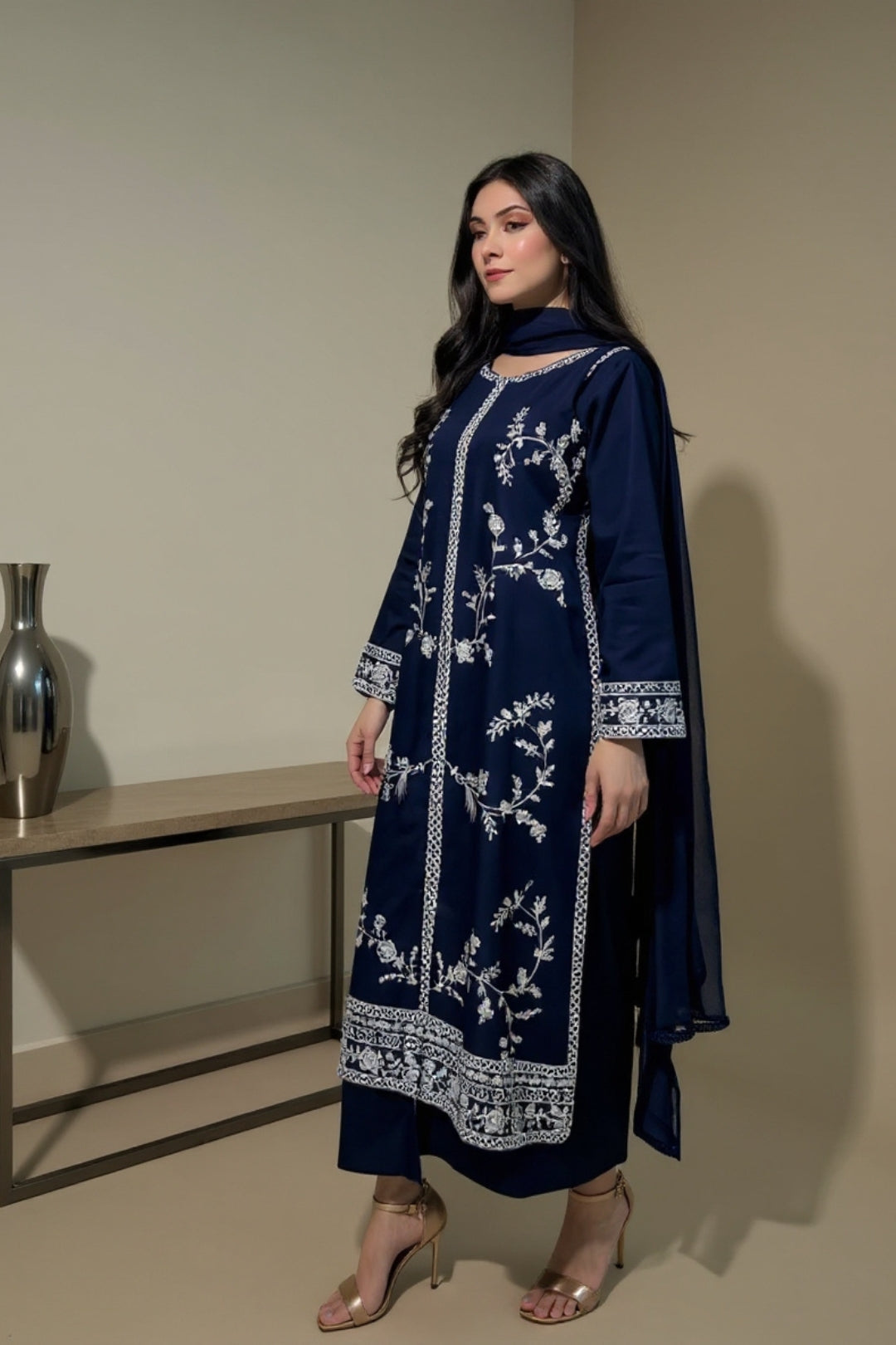 MARYUM & MARIA 3PC DHANAK EMBROIDERY SC 04