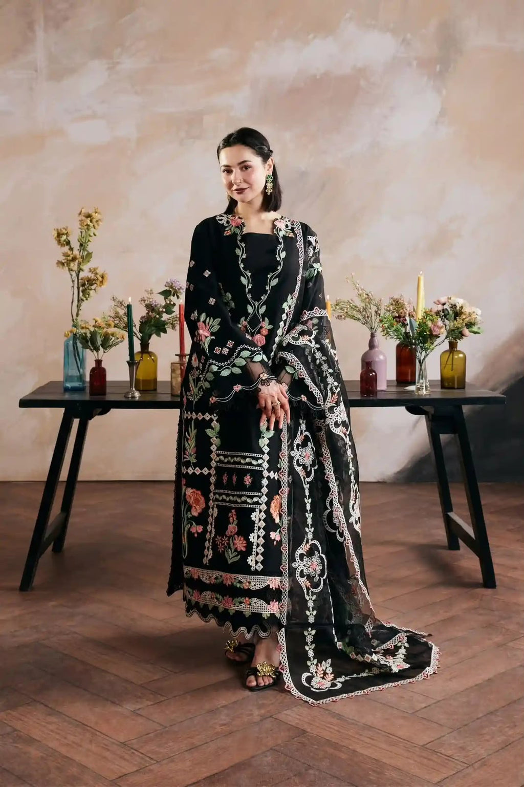 MARIYAM HUSSAIN 3PC DHANAK HEAVY EMBROIDERY SC 01